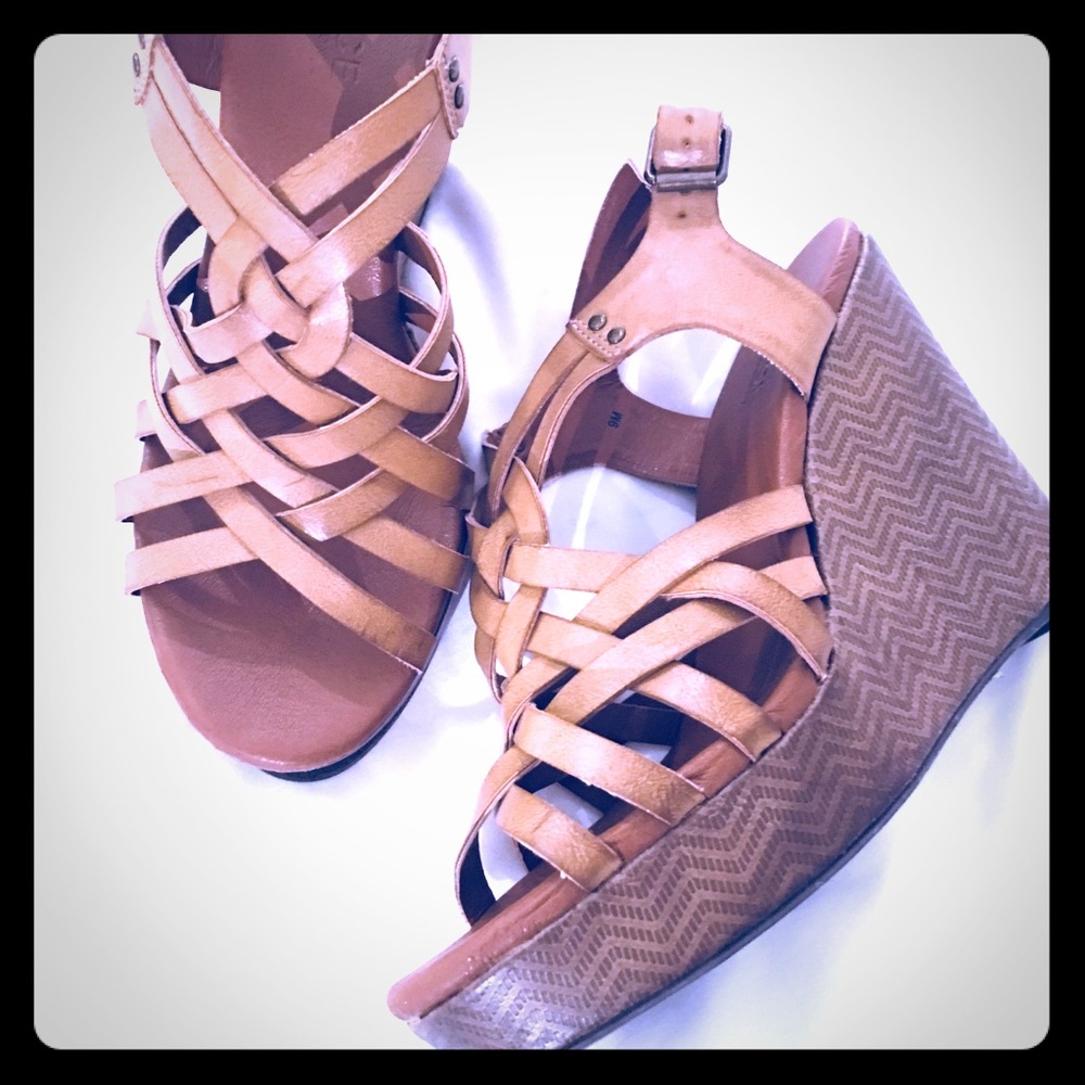 Wedge sandals